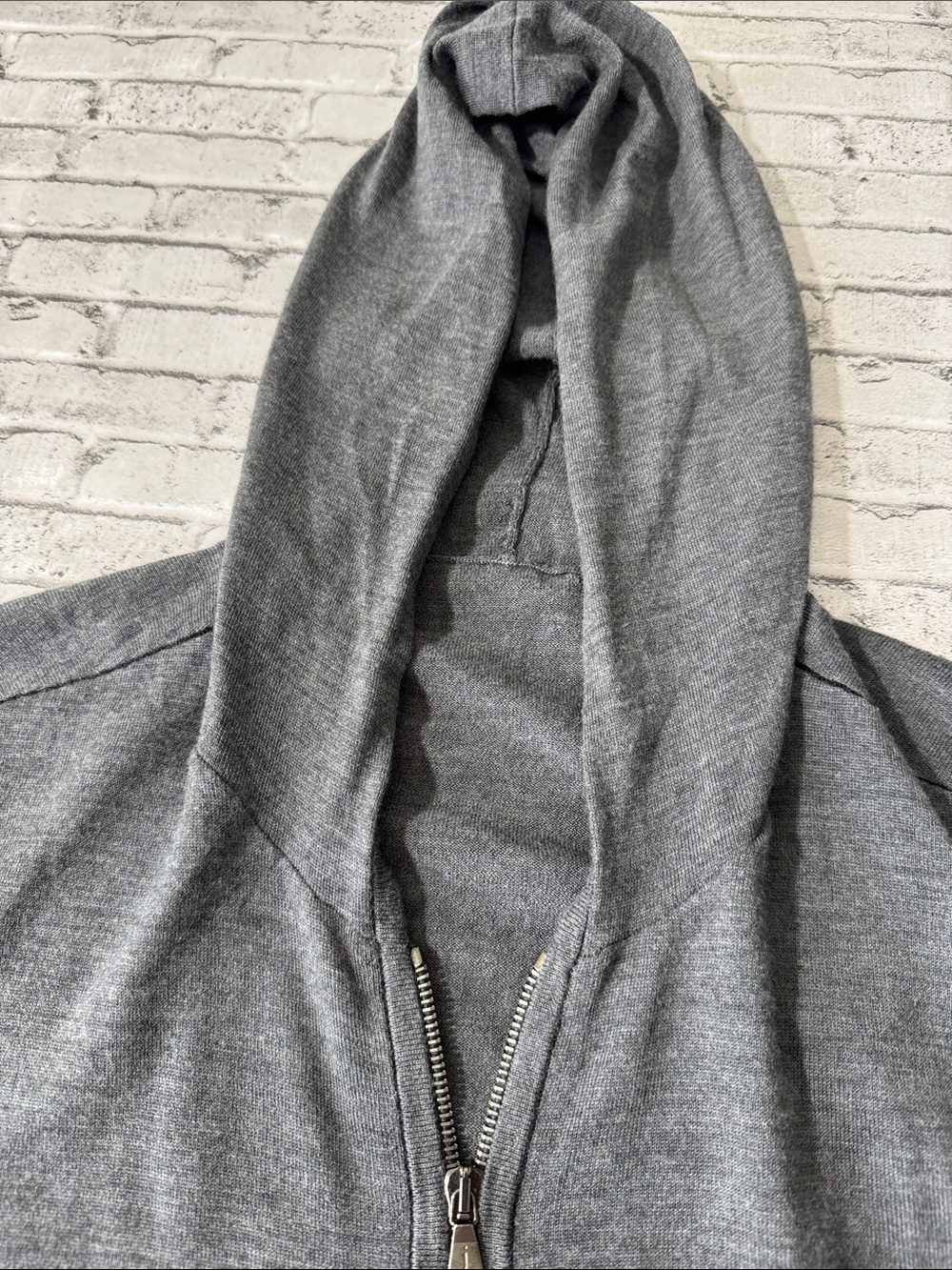 John Varvatos mens L Large gray solid 100% merino wool full zip knit hoodie EUC - Picture 2 of 8